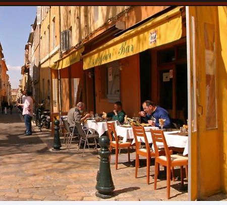 New! Charmant T2 Idealement Situe Au Coeur Du Centre Historique. Aix-en-Provence Luaran gambar